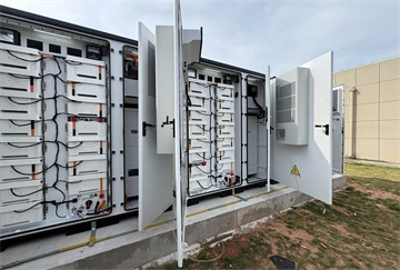 LAVIA CHARGE – Kontener BESS 25 MW/50 MWh z farmą PV 45 MW i ładowarkami DC